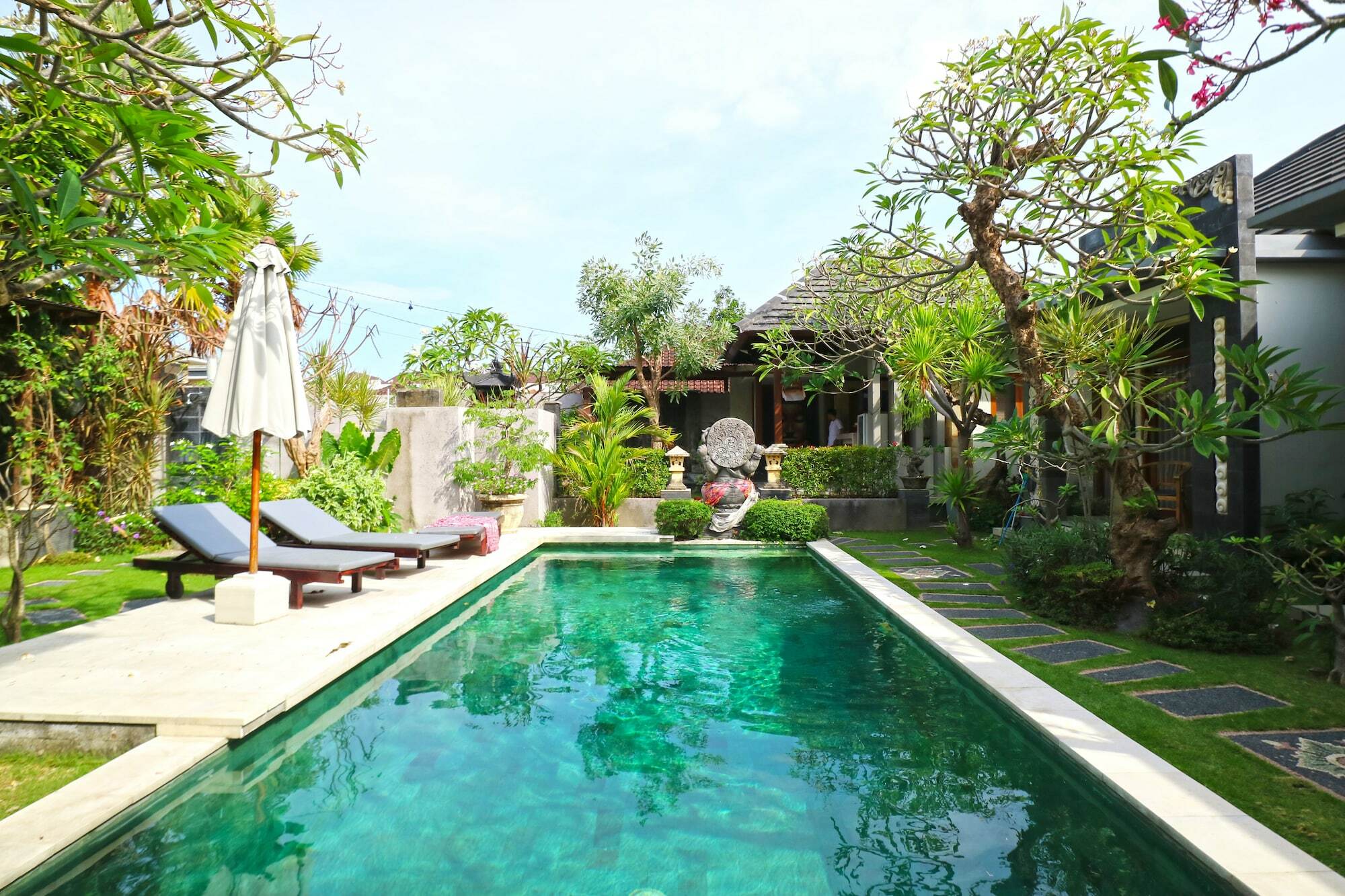 Raj Sindhu Sanur Apartment Denpasar  Ngoại thất bức ảnh