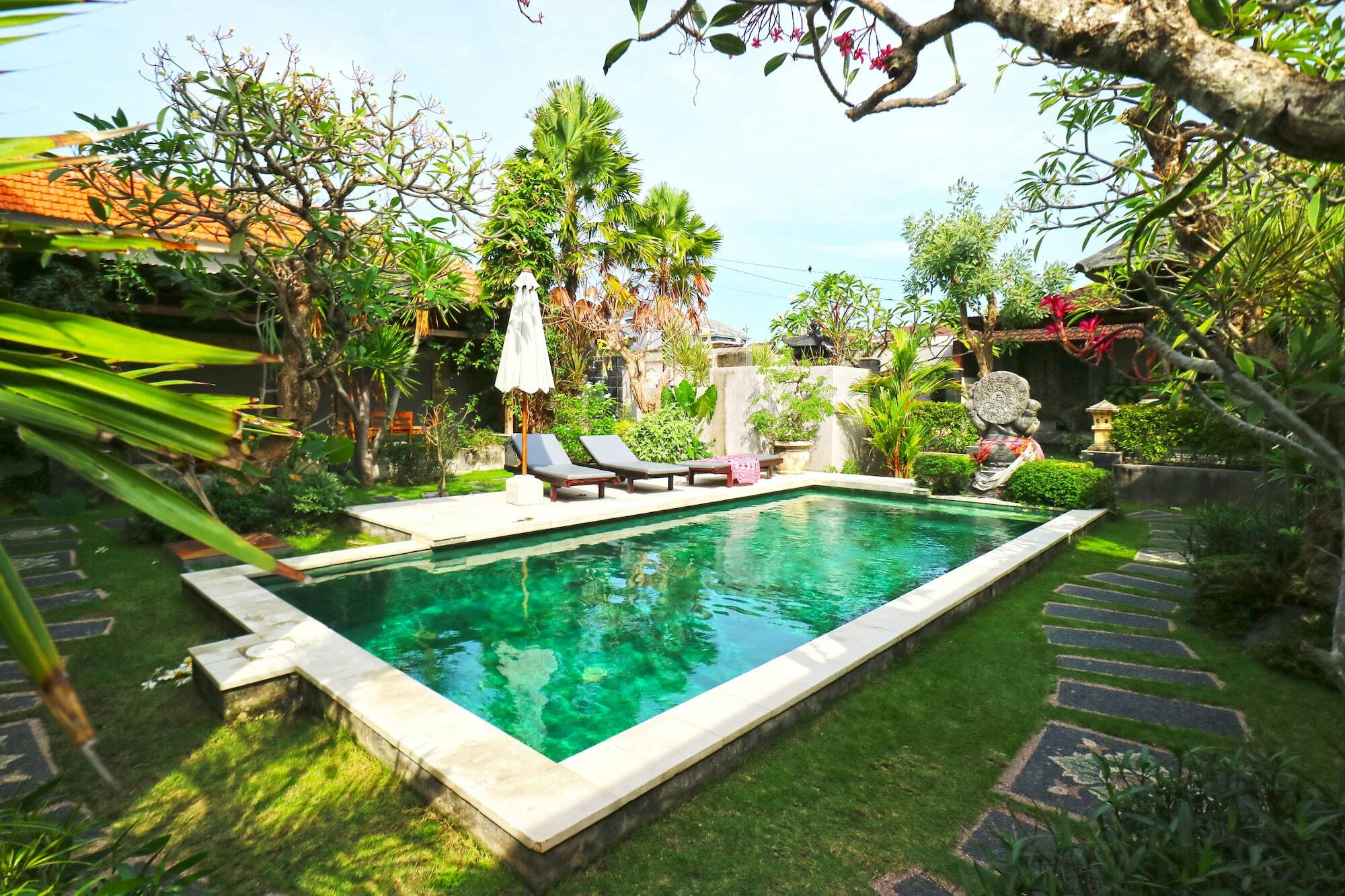 Raj Sindhu Sanur Apartment Denpasar  Ngoại thất bức ảnh
